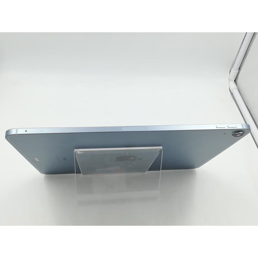 【中古】Apple au 【SIMロック解除済み】 iPad Air（第4世代/2020） 64GB スカイブルー MYH02J/A【千葉】保証期間１ヶ月【ランクC】の画像