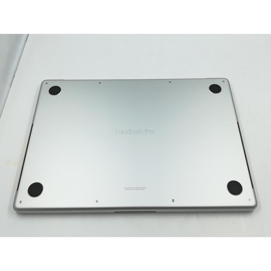中古】Apple MacBook Pro 14インチ M5(CPU:10C/GPU:10C) 16GB/512GB