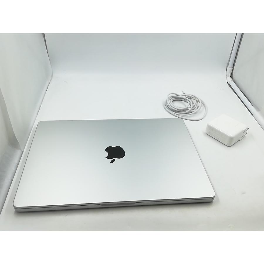 中古】Apple MacBook Pro 14インチ M5(CPU:10C/GPU:10C) 16GB/512GB