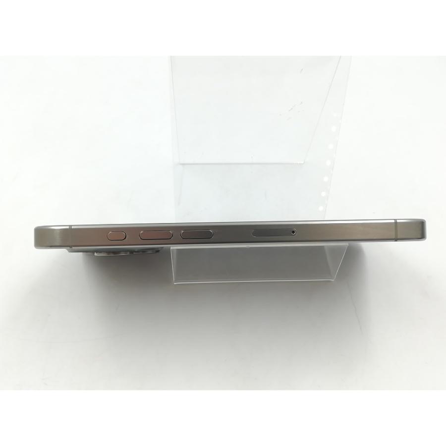 【中古】Apple SoftBank 【SIMフリー】 iPhone 15 Pro 256GB ナチュラルチタニウム MTUF3J/A【千葉】保証期間１ヶ月【ランクB】の画像