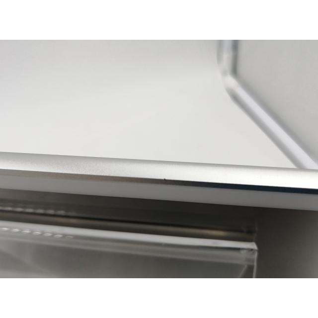 中古】Apple docomo 【SIMロック解除済み】 iPad（第5世代/2017） 32GB