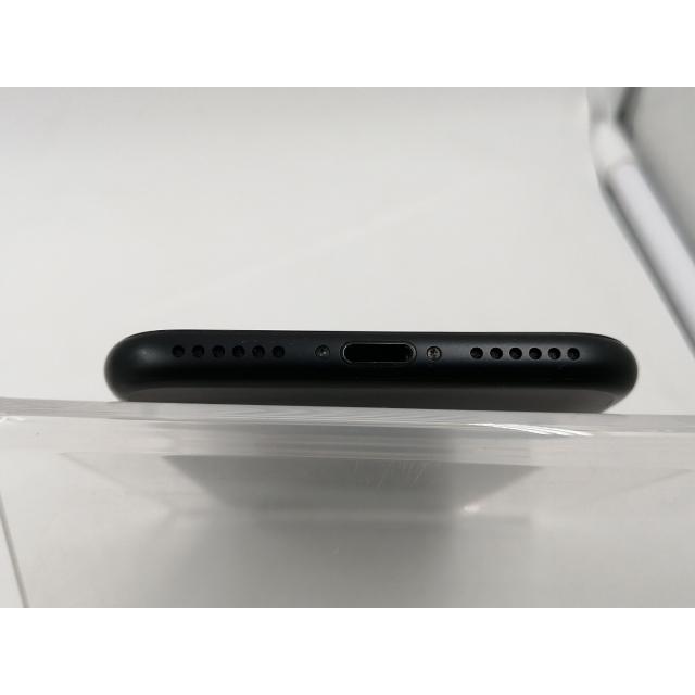 中古】Apple docomo 【SIMロック解除済み】 iPhone 7 32GB ブラック