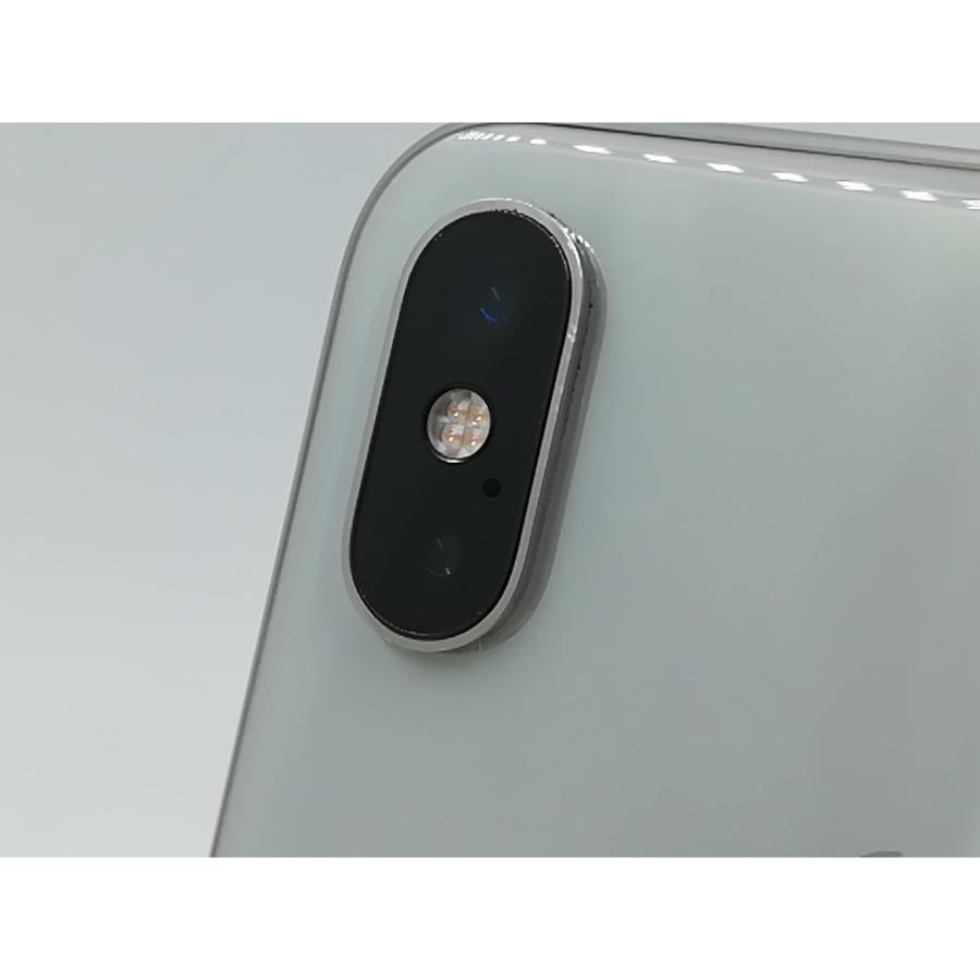 中古】Apple docomo 【SIMロック解除済み】 iPhone XS 256GB シルバー 