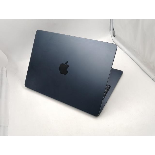 中古】Apple MacBook Air 13インチ M2(CPU:8C/GPU:8C) 16GB/256GB 