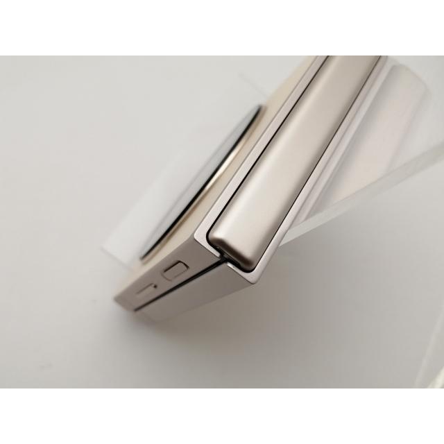 中古】ZTE ymobile 【SIMフリー】 Libero Flip 6GB 128GB ゴールド