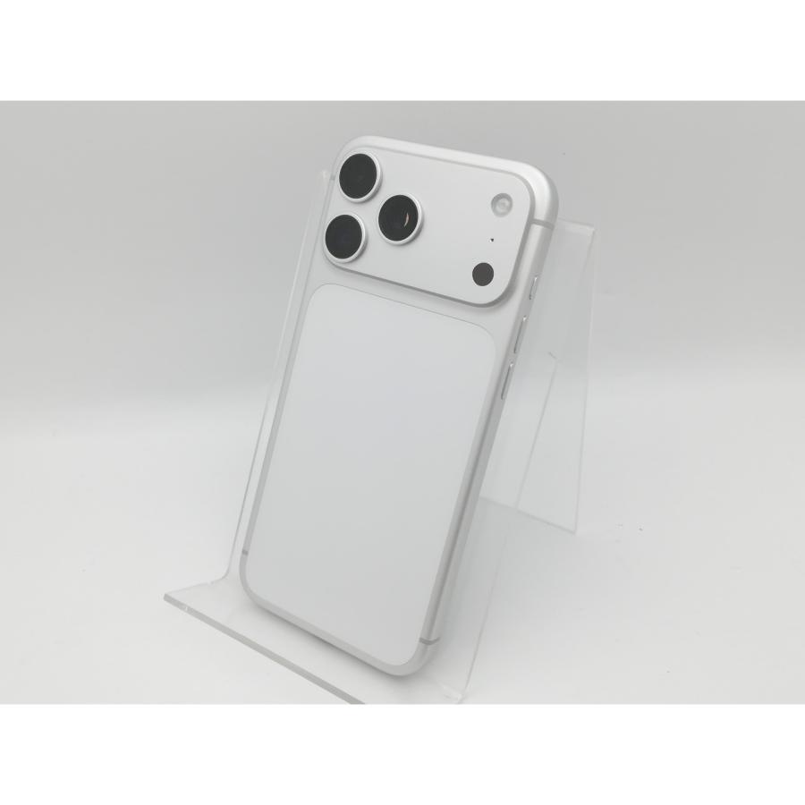 中古】Apple 国内版 【SIMフリー】 iPhone 17 Pro Max 512GB シルバー