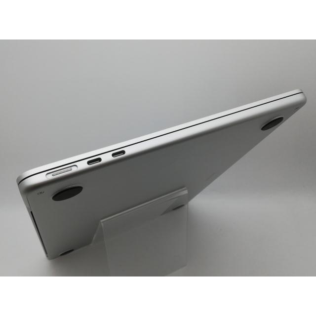 【中古】Apple MacBook Air 13インチ CTO (M3,2024) シルバー M3(CPU:8C/GPU:10C)/16G/256G【中野】保証期間１ヶ月【ランクA】の画像