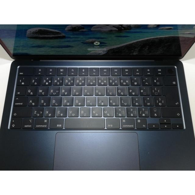 【中古】Apple MacBook Air 13インチ  M2(CPU:8C/GPU:10C) 8GB/512GB ミッドナイト MLY43J/A (M2,2022)【中野】保証期間１ヶ月【ランクB】の画像
