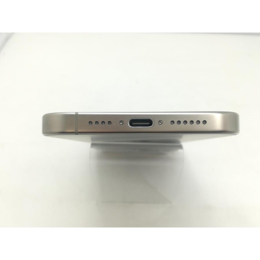 【中古】Apple SoftBank 【SIMフリー】 iPhone 15 Pro Max 256GB ナチュラルチタニウム MU6R3J/A【札幌】保証期間１ヶ月【ランクA】の画像