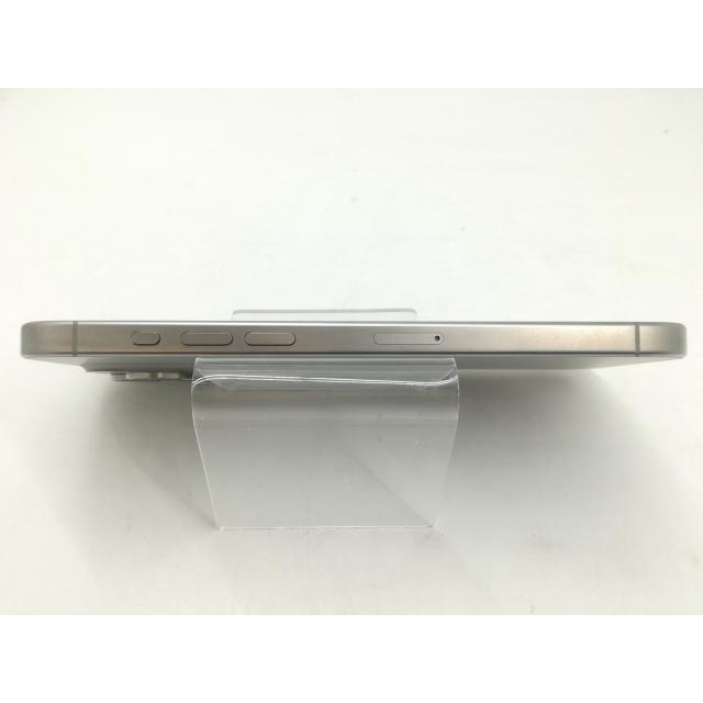 【中古】Apple SoftBank 【SIMフリー】 iPhone 15 Pro Max 256GB ナチュラルチタニウム MU6R3J/A【札幌】保証期間１ヶ月【ランクA】の画像