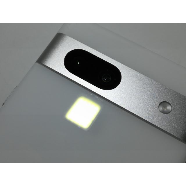 中古】Google docomo 【SIMフリー】 Pixel 7a スノー 8GB 128GB G82U8