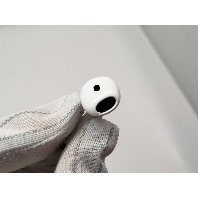 中古】Apple AirPods 4 アクティブノイズキャンセリング搭載モデル