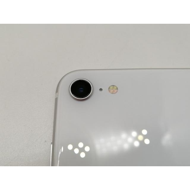 iPhone SE（第2世代） 【中古】Apple docomo 【SIMロック解除済み