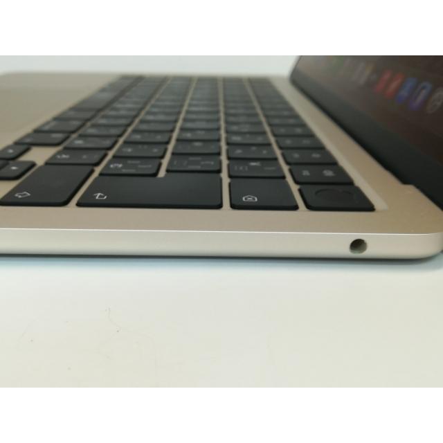 【中古】Apple MacBook Air 13インチ CTO (M3,2024) スターライト M3(CPU:8C/GPU:10C)/16G/1T【宇田川】保証期間１ヶ月【ランクA】の画像