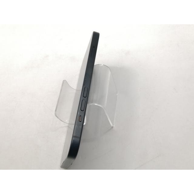 【中古】Apple 国内版 【SIMフリー】 iPhone 15 256GB ブラック MTMN3J/A【新宿東口】保証期間１ヶ月【ランクC】の画像