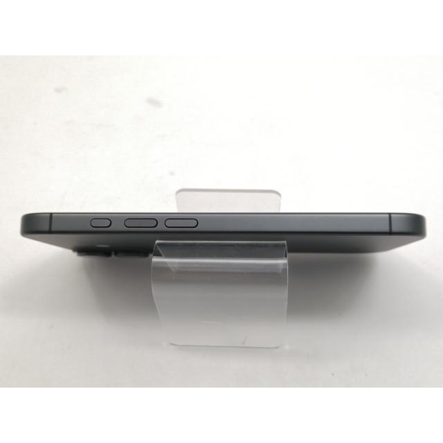 【中古】Apple 国内版 【SIMフリー】 iPhone 17 256GB ブラック MG674J/A【宇田川】保証期間１ヶ月【ランクA】の画像
