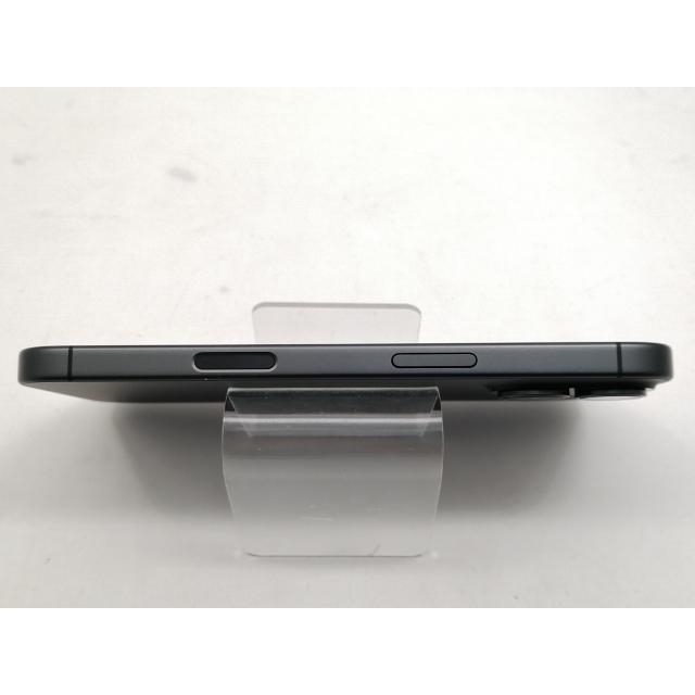 【中古】Apple 国内版 【SIMフリー】 iPhone 17 256GB ブラック MG674J/A【宇田川】保証期間１ヶ月【ランクA】の画像