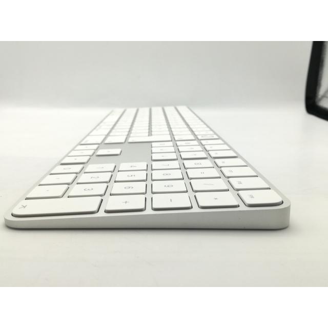中古】Apple Magic Keyboard（テンキー付き/Appleシリコン搭載Mac用