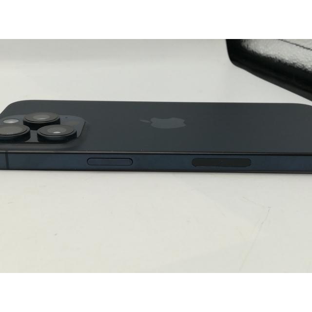 中古】Apple 海外版 【SIMフリー】 iPhone 15 Pro Max 1TB ブルー