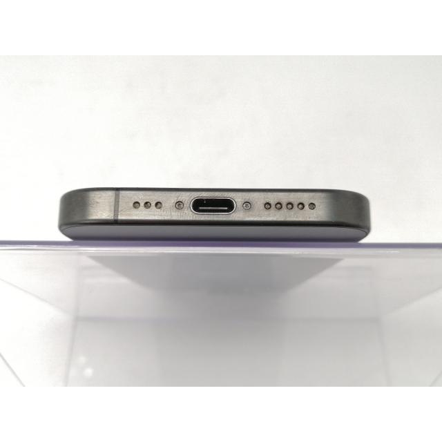 【中古】Apple 国内版 【SIMフリー】 iPhone 15 Pro 256GB ブラックチタニウム MTUC3J/A【川越クレアモール】保証期間１ヶ月【ランクC】の画像