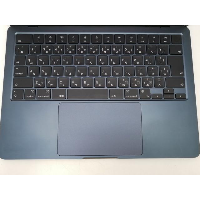 中古】Apple MacBook Air 13インチ M2(CPU:8C/GPU:8C) 16GB/256GB