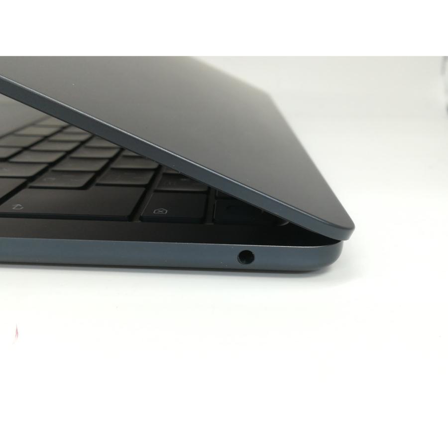 中古】Apple MacBook Air 13インチ M2(CPU:8C/GPU:8C) 16GB/256GB