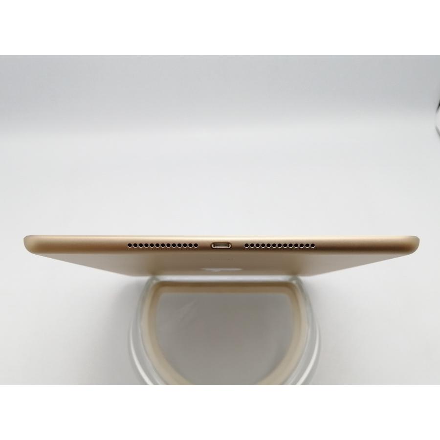 中古】Apple docomo 【SIMロック解除済み】 iPad（第5世代/2017） 32GB