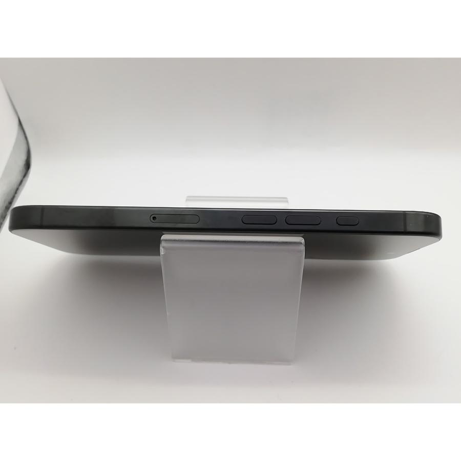 【中古】Apple SoftBank 【SIMフリー】 iPhone 16 Pro 128GB ブラックチタニウム MYMV3J/A【新宿】保証期間１ヶ月【ランクA】の画像