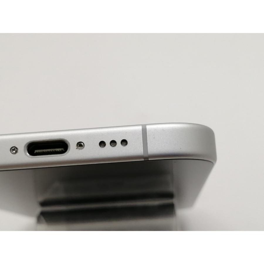 中古】Apple au 【SIMフリー】 iPhone 16 128GB ホワイト MYDR3J/A