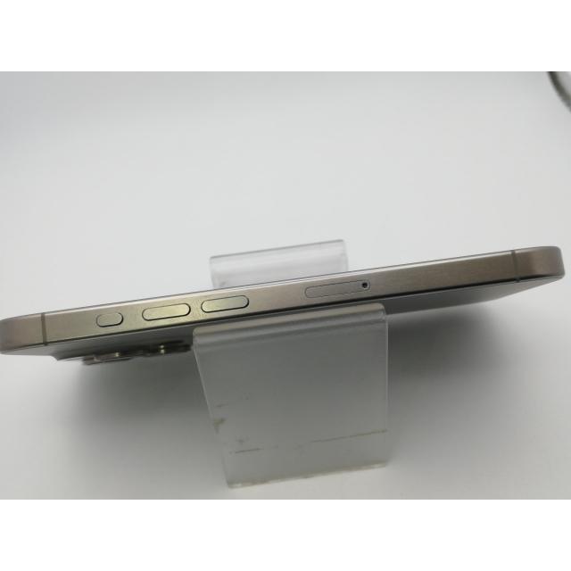 【中古】Apple 国内版 【SIMフリー】 iPhone 15 Pro 1TB ナチュラルチタニウム MTUT3J/A【新橋烏森通り】保証期間１ヶ月【ランクA】の画像