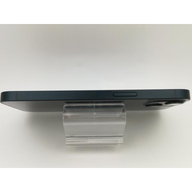【中古】Apple docomo 【SIMフリー】 iPhone 13 128GB ミッドナイト MLNC3J/A【新橋】保証期間１ヶ月【ランクB】の画像