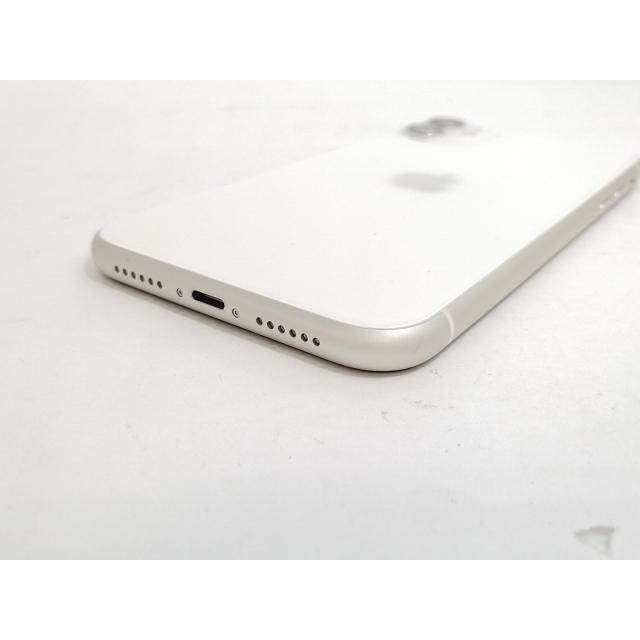 【中古】Apple au 【SIMロック解除済み】 iPhone 11 64GB ホワイト MHDC3J/A（後期型番）【新宿】保証期間１ヶ月【ランクB】｜janpara｜04