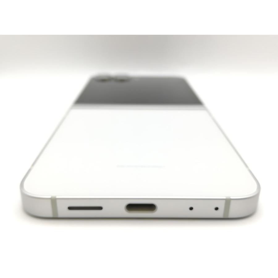 中古】SAMSUNG 国内版 【SIMフリー】 Galaxy Z Flip6 ホワイト 12GB