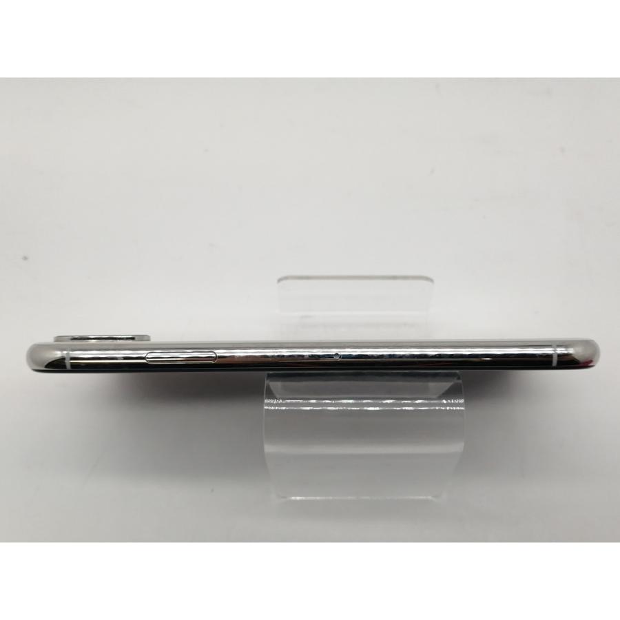 中古】Apple docomo 【SIMロック解除済み】 iPhone XS 64GB シルバー