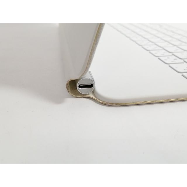 【中古】Apple Magic Keyboard 日本語（JIS）ホワイト iPad Pro 13インチ（M5/2025/M4/2024）用 MWR43J/A【新宿】保証期間１週間