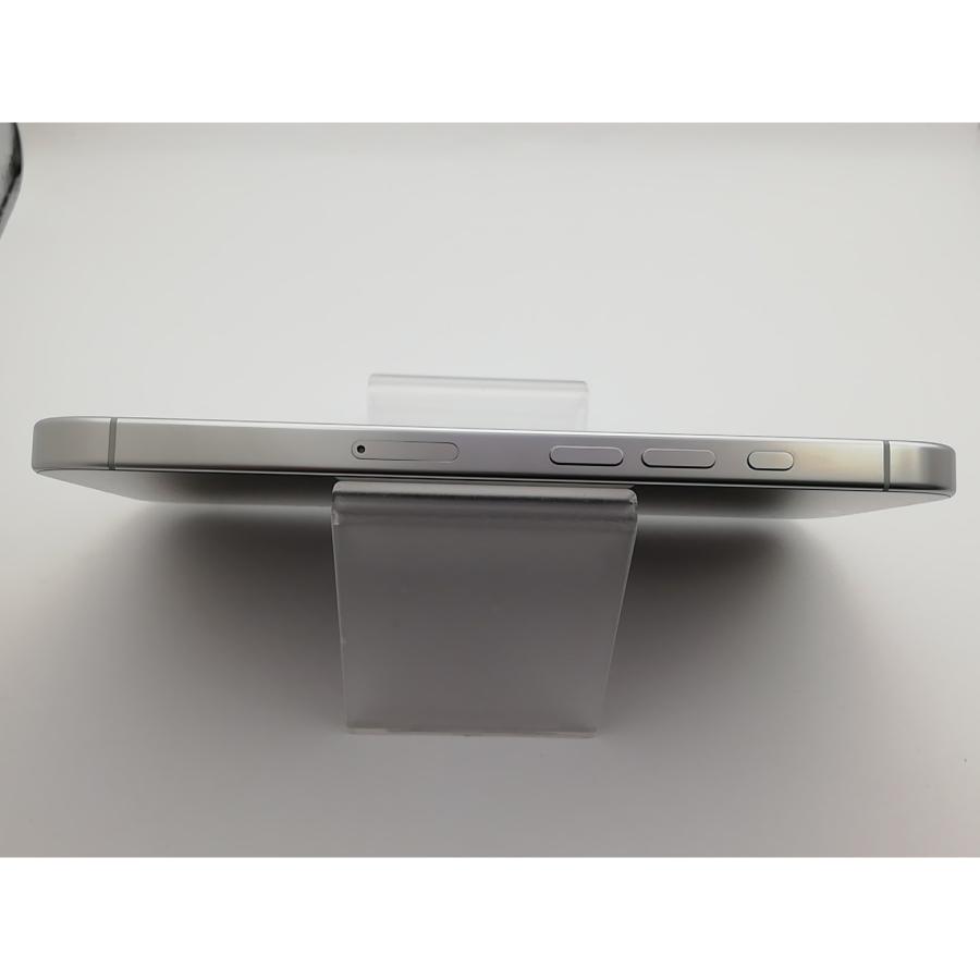 【中古】Apple 国内版 【SIMフリー】 iPhone 16 Pro 128GB ホワイトチタニウム MYMW3J/A【新宿】保証期間１ヶ月【ランクA】の画像
