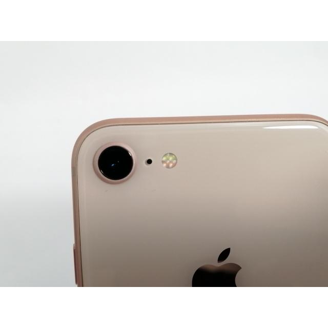 中古】Apple docomo 【SIMロック解除済み】 iPhone 8 64GB ゴールド