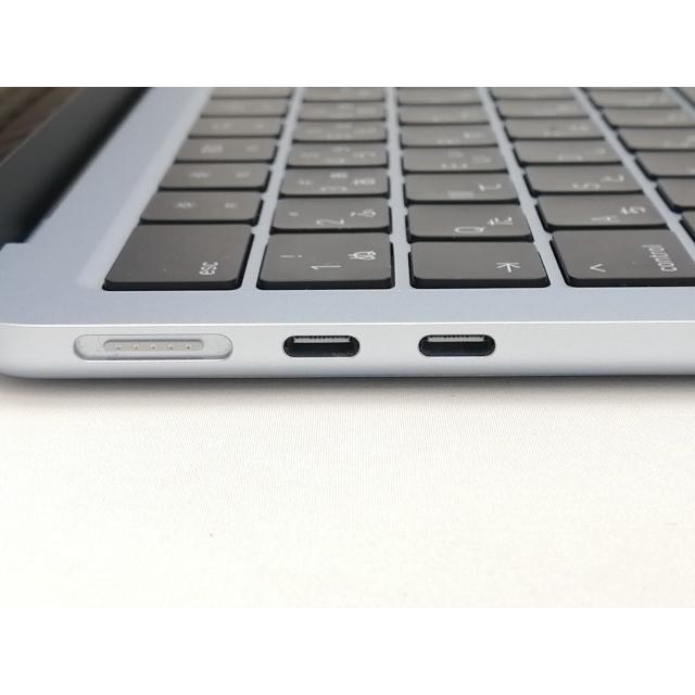 【中古】Apple MacBook Air 13インチ (M4,2025) M4(CPU:10C/GPU:8C) 16GB/256GB スカイブルー MC6T4J/A【新宿2】保証期間１ヶ月【ランクA】の画像