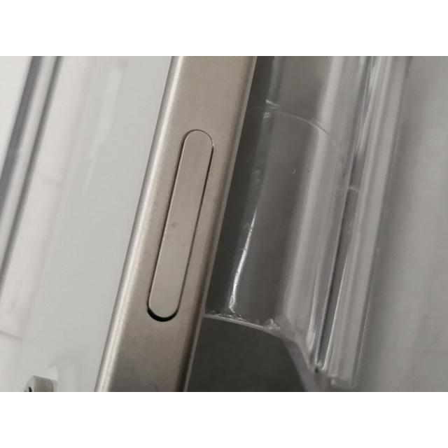 【中古】Apple 国内版 【SIMフリー】 iPhone 15 Pro Max 256GB ホワイトチタニウム MU6Q3J/A【仙台イービーンズ】保証期間１ヶ月【ランクB】の画像