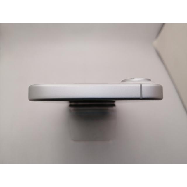 【中古】Apple 国内版 【SIMフリー】 iPhone 17 256GB ホワイト MG684J/A【三宮センター】保証期間１ヶ月【ランクA】の画像