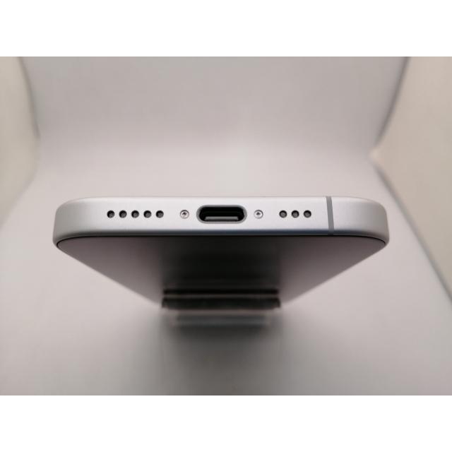 【中古】Apple 国内版 【SIMフリー】 iPhone 17 256GB ホワイト MG684J/A【三宮センター】保証期間１ヶ月【ランクA】の画像