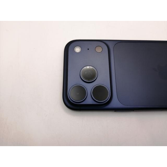 【中古】Apple 国内版 【SIMフリー】 iPhone 17 Pro 256GB ディープブルー MG874J/A【三宮駅前】保証期間１ヶ月【ランクB】の画像