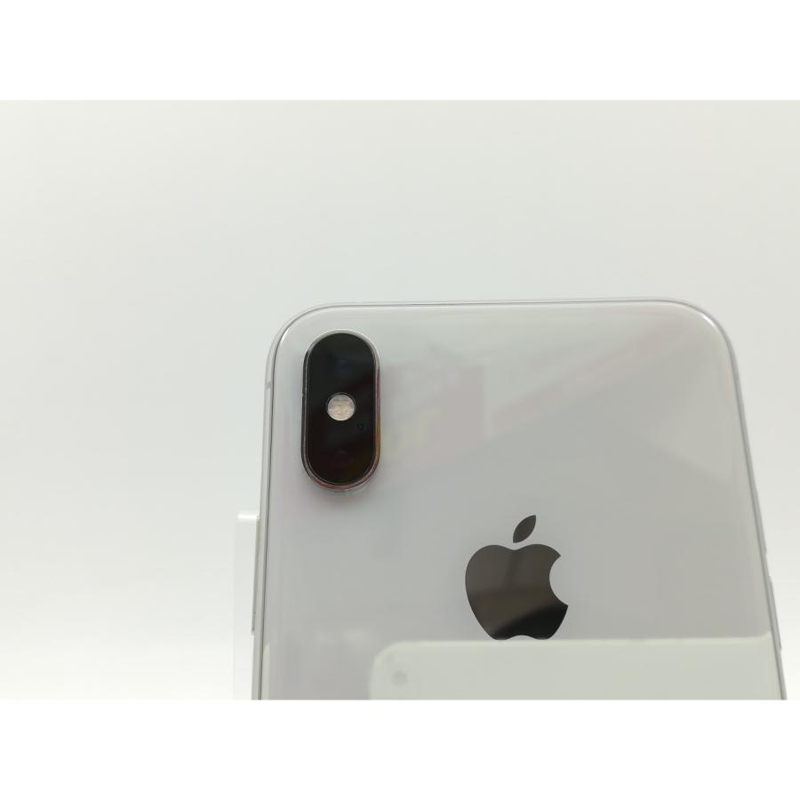 中古】Apple au 【SIMロック解除済み】 iPhone XS 64GB シルバー