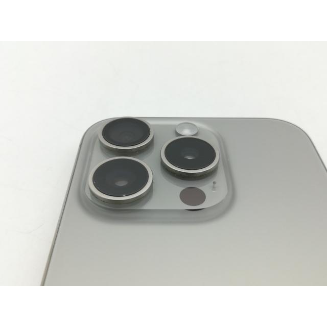 【中古】Apple docomo 【SIMフリー】 iPhone 15 Pro 512GB ナチュラルチタニウム MTUK3J/A【大阪堂島】保証期間１ヶ月【ランクB】の画像