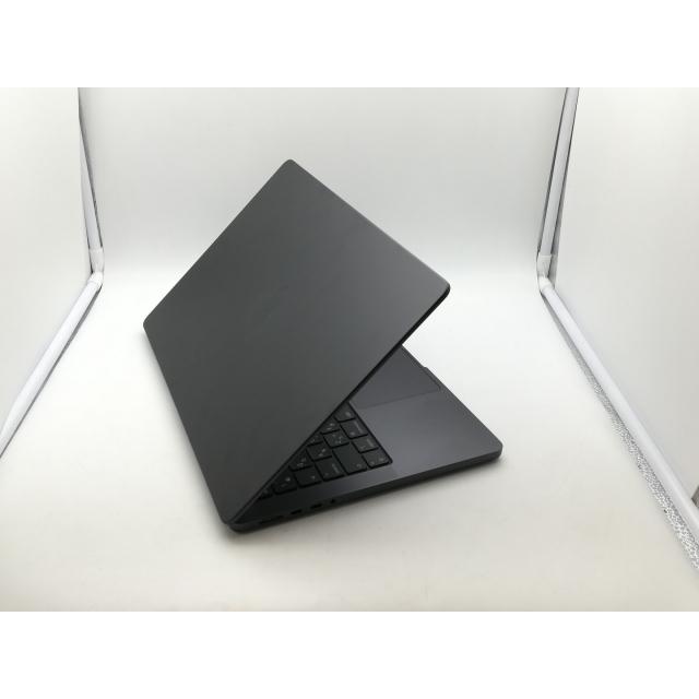 中古】Apple MacBook Pro 14インチ M5(CPU:10C/GPU:10C) 16GB/512GB