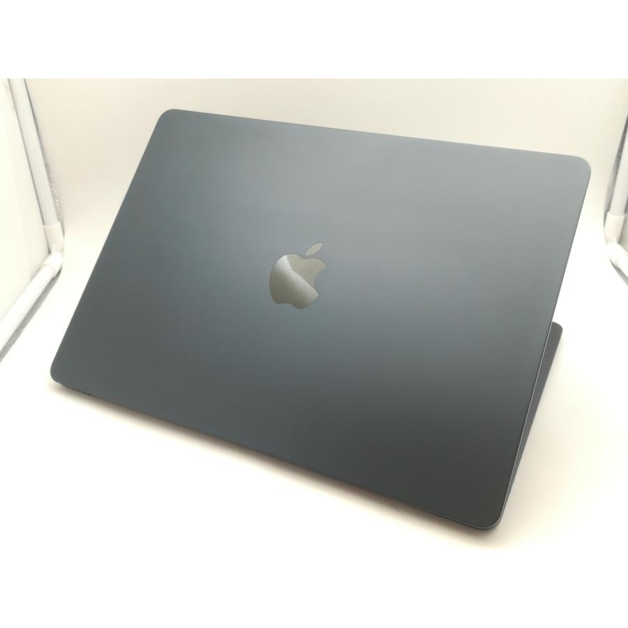 【中古】Apple MacBook Air 13インチ CTO (M2,2022) ミッドナイト M2(CPU:8C/GPU:10C)/16G/512G/35W AC(USB-Cx2)【神戸】保証期間１ヶ月【ランクA】の画像