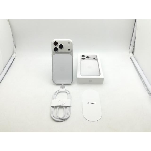 中古】Apple 国内版 【SIMフリー】 iPhone 17 Pro 256GB シルバー