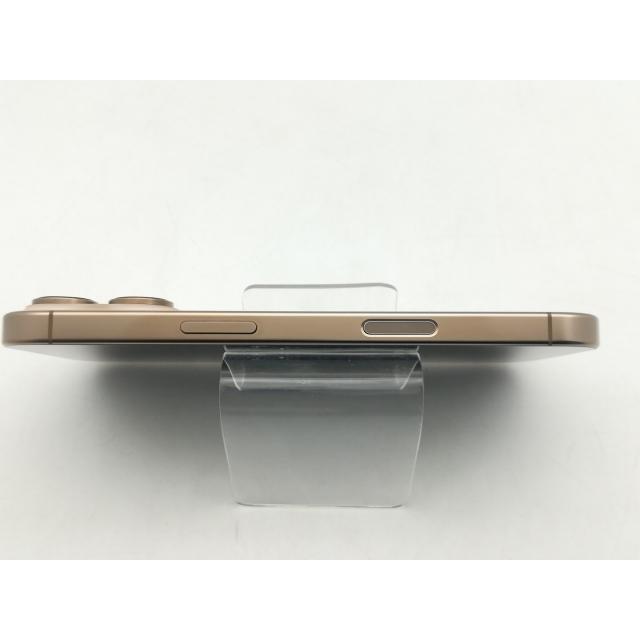【中古】Apple 国内版 【SIMフリー】 iPhone 16 Pro 256GB デザートチタニウム MYN23J/A【大阪堂島】保証期間１ヶ月【ランクB】の画像
