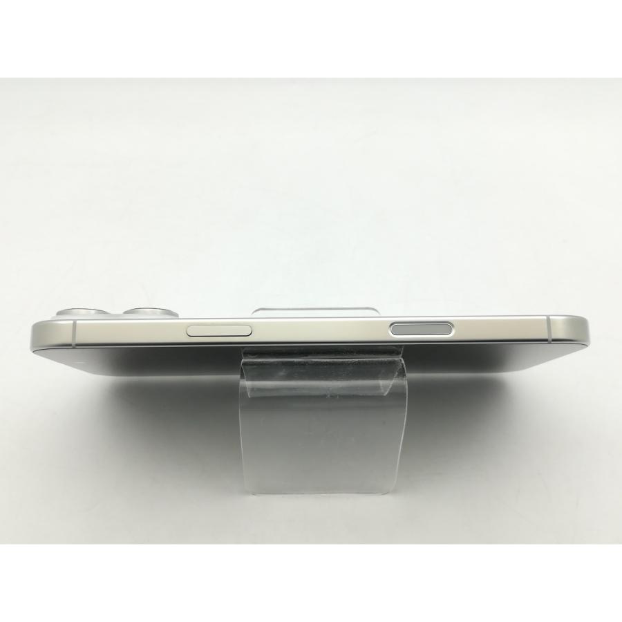 【中古】Apple 国内版 【SIMフリー】 iPhone 16 Pro Max 256GB ホワイトチタニウム MYWH3J/A【神戸】保証期間１ヶ月【ランクA】の画像