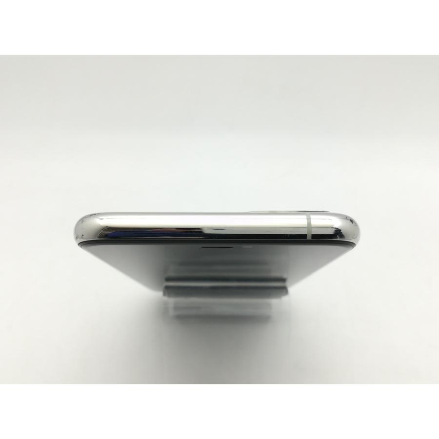 中古】Apple au 【SIMロック解除済み】 iPhone 11 Pro 256GB シルバー